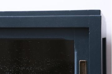 レトロ家具　引き出し付き　メンズライクのお部屋にもおすすめなペイントキャビネット(収納棚、戸棚)(R-043570)