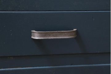 レトロ家具　引き出し付き　メンズライクのお部屋にもおすすめなペイントキャビネット(収納棚、戸棚)(R-043570)