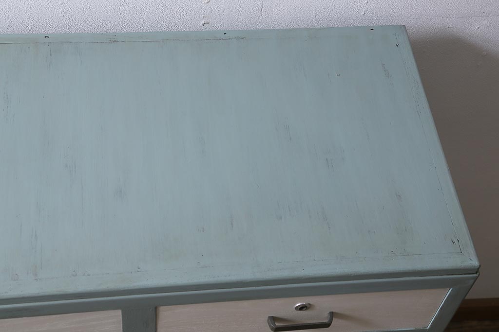 レトロ家具　フレンチカラーがかわいらしいペイントチェスト(引き出し、タンス)(R-043571)