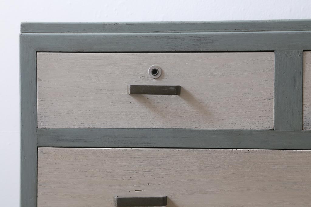 レトロ家具　フレンチカラーがかわいらしいペイントチェスト(引き出し、タンス)(R-043571)