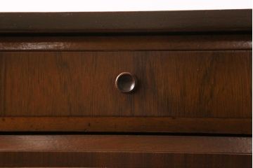 ヴィンテージ家具　北欧ビンテージ　チーク材　レトロテイストのサイドボード(リビングボード)(R-043572)