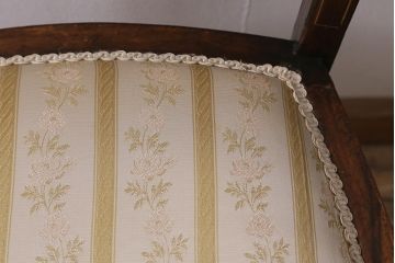 アンティーク家具　フランスアンティーク　1920年頃　ウォールナット材　象嵌が凝った印象を与えるチェア(椅子)(R-043576)