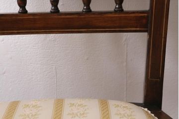 アンティーク家具　フランスアンティーク　1920年頃　ウォールナット材　象嵌が凝った印象を与えるチェア(椅子)(R-043576)