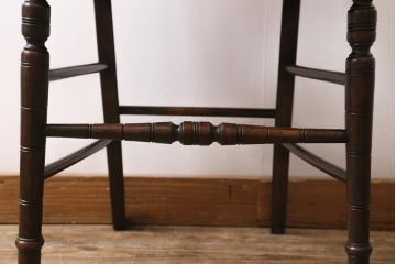 アンティーク家具　フランスアンティーク　1920年頃　ウォールナット材　象嵌が凝った印象を与えるチェア(椅子)(R-043576)