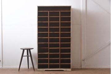 アンティーク家具　和製アンティーク　大正昭和初期　木味たっぷりのシンプルなマス目棚(飾り棚、シェルフ)(R-043578)