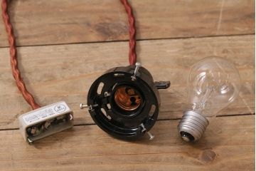 アンティーク照明　和製アンティーク　昭和初期　セルロイド　重なり合う丸のデザインが目を引く吊り下げ照明(シェード、天井照明、電笠)(R-043585)