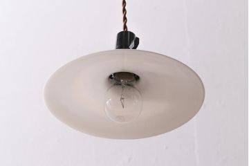 アンティーク照明　戦前　和製アンティーク　レトロな佇まいが趣き溢れる平笠ペンダントライト(天井照明、吊り下げ照明、電笠)(R-043586)