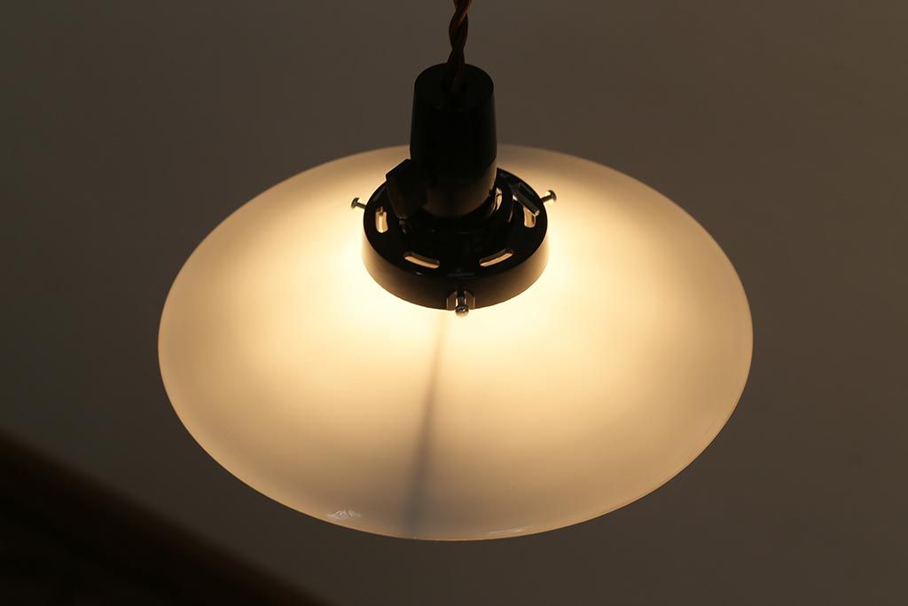 アンティーク照明　戦前　和製アンティーク　レトロな佇まいが趣き溢れる平笠ペンダントライト(天井照明、吊り下げ照明、電笠)(R-043587)