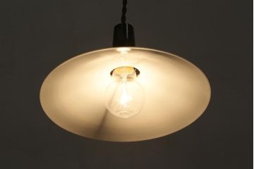 アンティーク照明　戦前　和製アンティーク　レトロな佇まいが趣き溢れる平笠ペンダントライト(天井照明、吊り下げ照明、電笠)(R-043587)