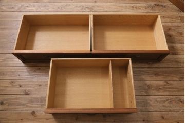 中古　DREXEL HERITAGE(ドレクセルヘリテイジ)　Touraine(ツーレイン)　チャイナキャビネット(食器棚、飾り棚)(定価約92万円)(R-043591)
