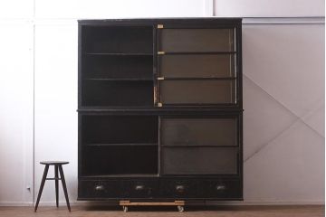 アンティーク家具　和製アンティーク　大正昭和初期　引き出し付の重ねガラス戸棚(キャビネット、収納棚)(R-043598)