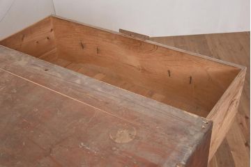 和製アンティーク　明治期　ヒノキ材　大きめの金具が存在感溢れる関東衣装箪笥(重ね箪笥、和たんす、収納箪笥、整理タンス、時代箪笥)(R-043599)