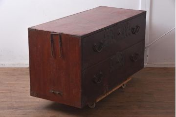 アンティーク家具　明治大正期　前面ケヤキ材　迫力ある金具の仙台箪笥ローボード(野郎箪笥、時代箪笥、衣装箪笥、テレビ台)(R-043601)