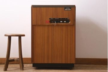 ジャンク品　イギリスビンテージ　Dynatron Radio Ltd・GOLDRING Lenco GL72　オーディオ機器付きキャビネット(ラジオグラム、レコードプレイヤー、ミュージックキャビネット、ヴィンテージ)(R-043607)