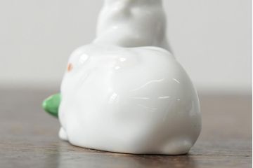 アンティーク雑貨　ハンガリー　HEREND(ヘレンド)　うさぎ　ベビーシューズ(靴)　陶器の置物2点セット(オブジェ、小物入れ、ディスプレイ雑貨)(R-043609)