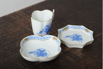 ハンガリー　HEREND(ヘレンド)　ハンドペイント　アポニー・ブルー　カップとプレート3点セット(小皿、ディッシュ、洋食器)(R-043611)