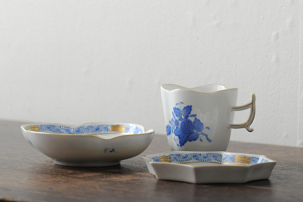 ハンガリー　HEREND(ヘレンド)　ハンドペイント　アポニー・ブルー　カップとプレート3点セット(小皿、ディッシュ、洋食器)(R-043611)