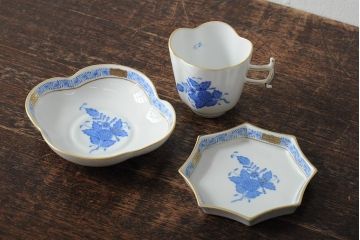 ハンガリー　HEREND(ヘレンド)　ハンドペイント　アポニー・ブルー　カップとプレート3点セット(小皿、ディッシュ、洋食器)(R-043611)