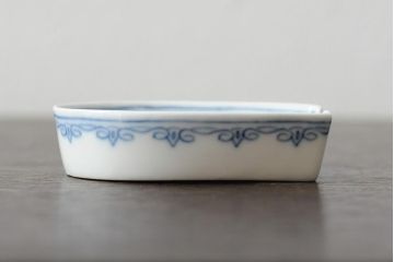 アンティーク雑貨　MEISSEN(マイセン)　ブルーオニオン　Dresden　プレートと小物入れ3点セット(洋食器、小皿、シュガーポット、蓋付)(R-043612)