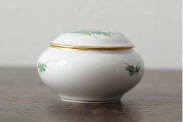 アンティーク雑貨　MEISSEN(マイセン)　ブルーオニオン　Dresden　プレートと小物入れ3点セット(洋食器、小皿、シュガーポット、蓋付)(R-043612)