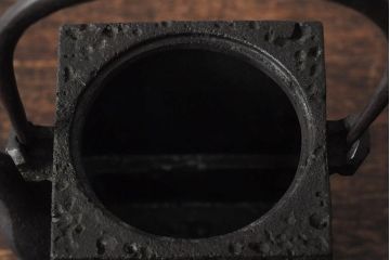 長谷川雅山　方客手取釜　鉄瓶　共箱付(茶道具)(R-043613)