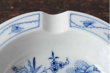 MEISSEN(マイセン)　ブルーオニオンとベーシックフラワーのアッシュトレイ2枚セット(灰皿、西洋陶磁器)(R043615)