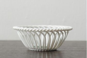 ハンガリー　HEREND(ヘレンド)　ウィーンの薔薇(VRH)・バスケット　フルーツ&フラワー(FRN)・スモールボウル(小物入れ、カップ、小鉢、洋食器)(R-043619)