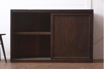 アンティーク家具　大正昭和初期　シンプルなデザインが魅力の戸棚(収納棚)(R-043642)