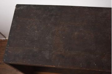 アンティーク家具　大正昭和初期　シンプルなデザインが魅力の戸棚(収納棚)(R-043642)