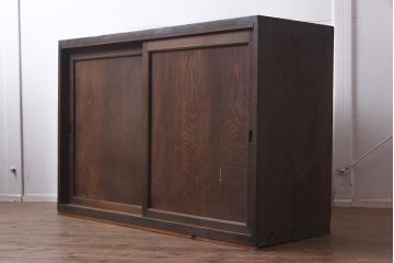 アンティーク家具　大正昭和初期　シンプルなデザインが魅力の戸棚(収納棚)(R-043642)