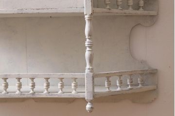 アンティーク家具　フランスアンティーク　オーク材　シャビーなペイントがおしゃれなウォールキャビネット(壁掛け収納棚、ウォールシェルフ)(R-043691)