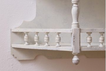 アンティーク家具　フランスアンティーク　オーク材　シャビーなペイントがおしゃれなウォールキャビネット(壁掛け収納棚、ウォールシェルフ)(R-043691)
