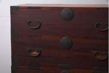 アンティーク家具　ヒノキ材　古い木の質感が味わい深い重ね箪笥(衣装箪笥、時代箪笥、引き出し)(R-043693)