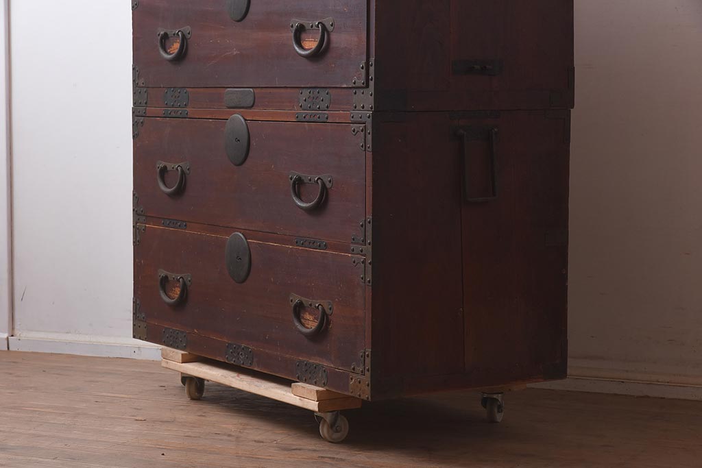 アンティーク家具　ヒノキ材　古い木の質感が味わい深い重ね箪笥(衣装箪笥、時代箪笥、引き出し)(R-043693)