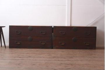 アンティーク家具　ヒノキ材　古い木の質感が味わい深い重ね箪笥(衣装箪笥、時代箪笥、引き出し)(R-043693)