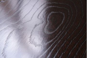 中古　民芸家具　牡丹金具が存在感を引き立てる横長タンス(整理箪笥、衣装箪笥)(R-043695)