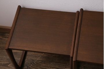 ヴィンテージ家具　北欧ビンテージ　G-PLAN(ジープラン)　チーク材　温かみのある木味が魅力のネストテーブル(サイドテーブル)(R-043697)