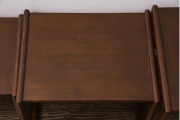 ヴィンテージ家具　北欧ビンテージ　G-PLAN(ジープラン)　チーク材　温かみのある木味が魅力のネストテーブル(サイドテーブル)(R-043697)