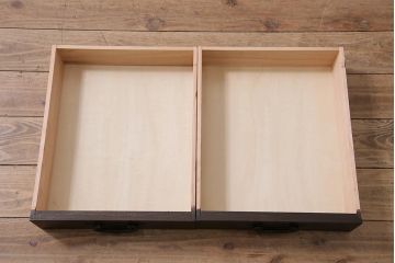 ラフジュ工房オリジナル　古建具リメイク　前板栗材　引き出し付き　和モダンな脚付きキャビネット(水屋、収納棚、戸棚)(R-043699)