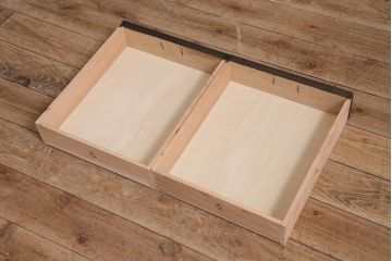ラフジュ工房オリジナル　古建具リメイク　前板栗材　引き出し付き　和モダンな脚付きキャビネット(水屋、収納棚、戸棚)(R-043699)