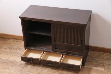 ラフジュ工房オリジナル　古建具リメイク　前板栗材　引き出し付き　和モダンなキャビネット(水屋、収納棚、戸棚)(R-043700)