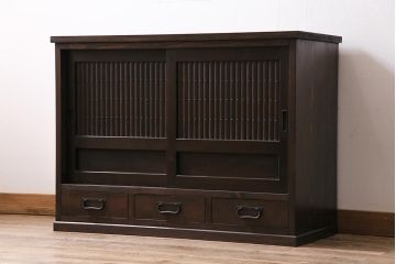ラフジュ工房オリジナル　古建具リメイク　前板栗材　引き出し付き　和モダンなキャビネット(水屋、収納棚、戸棚)(R-043700)