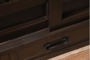 ラフジュ工房オリジナル　古建具リメイク　前板栗材　引き出し付き　和モダンなキャビネット(水屋、収納棚、戸棚)(R-043700)