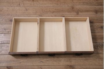 ラフジュ工房オリジナル　古建具リメイク　前板栗材　引き出し付き　和レトロなキャビネット(水屋、収納棚、戸棚)(R-043701)