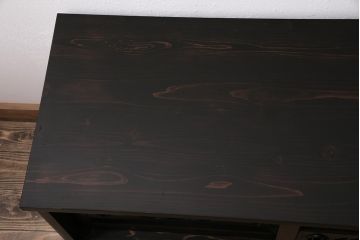 ラフジュ工房オリジナル　古建具リメイク　前板栗材　引き出し付き　和モダンな脚付きローボード(水屋、収納棚、戸棚)(R-043702)