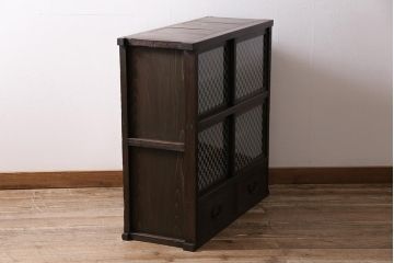 アンティーク家具　当店オリジナルガラス　前面ヒノキ材　引き出し付き　レトロモダンな戸棚(収納棚、キャビネット)(R-043706)