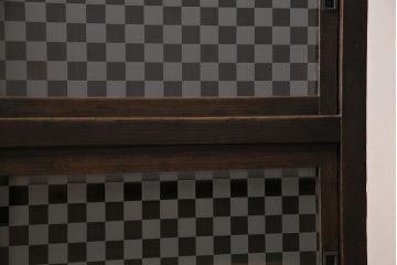 アンティーク家具　当店オリジナルガラス　前面ヒノキ材　引き出し付き　レトロモダンな戸棚(収納棚、キャビネット)(R-043706)