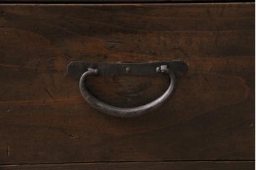 アンティーク家具　当店オリジナルガラス　前面ヒノキ材　引き出し付き　レトロモダンな戸棚(収納棚、キャビネット)(R-043706)