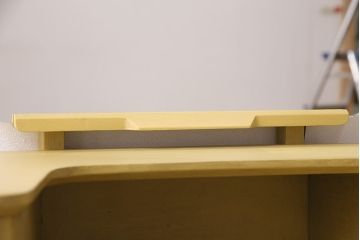 北欧ヴィンテージ　当店でペイントを施した可愛らしい佇まいが魅力的!人気のG-PLANのドレッサー(鏡、鏡台、ビンテージ)(R-043707)
