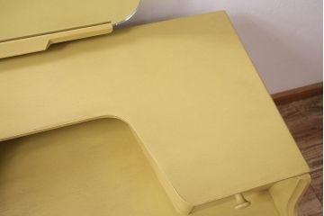 北欧ヴィンテージ　当店でペイントを施した可愛らしい佇まいが魅力的!人気のG-PLANのドレッサー(鏡、鏡台、ビンテージ)(R-043707)